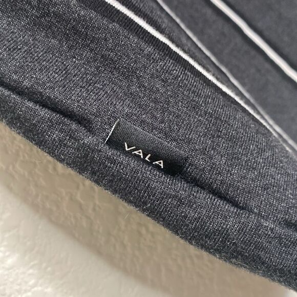 VARIOUS ARTISTS Los Angeles Men’s Black White Striped T Shirt Size M - Picture 4 of 5